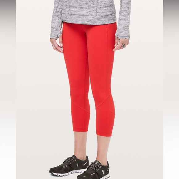 Lululemon Pace Rival Crop *Full-On Luxtreme 22" - Picture 4 of 16